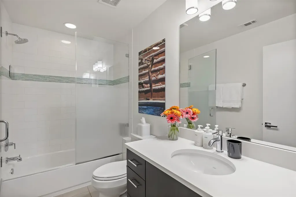 2118 Brackenridge Street Austin TX 78704