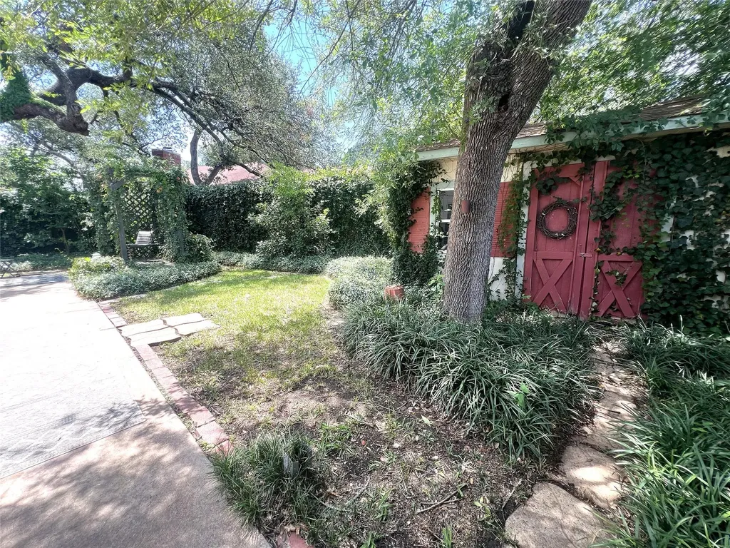 2906 Garvey Cove Austin TX 78748
