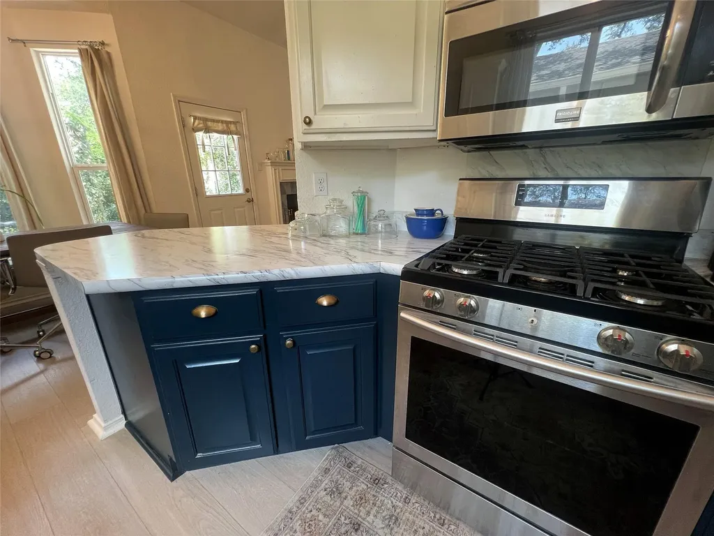 2906 Garvey Cove Austin TX 78748