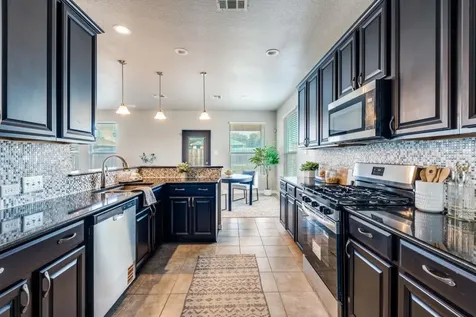 306 Oak Creek Way New Braunfels TX 78130