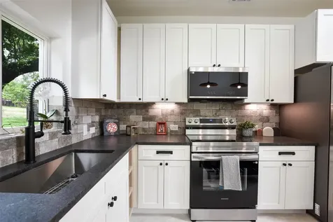 10901 W Lakeview Drive Jonestown TX 78645