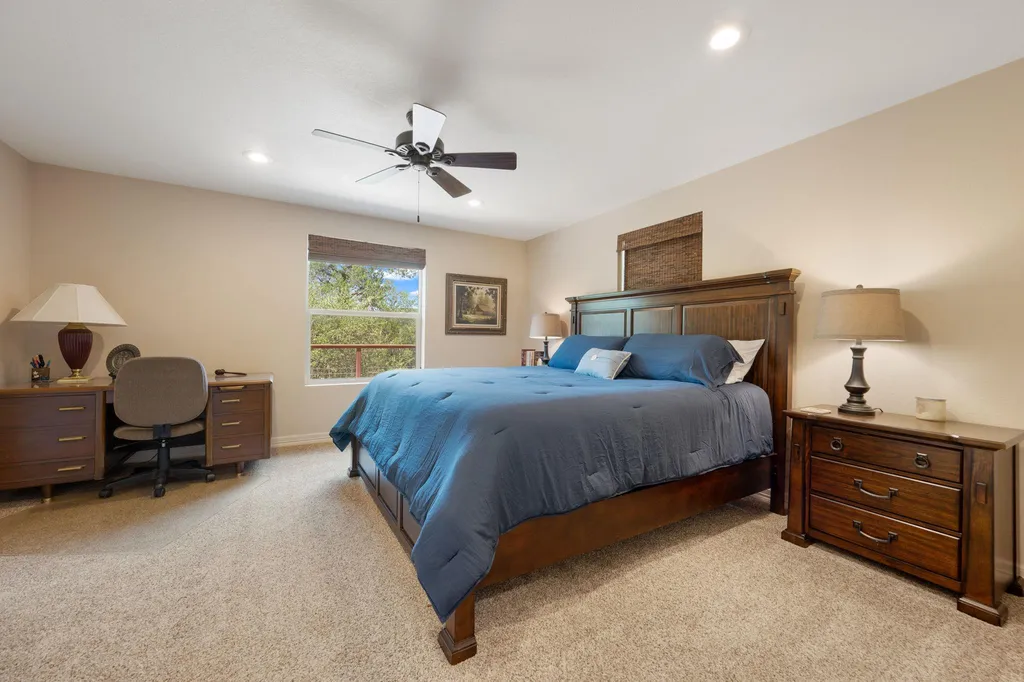 1105 Edgewater Drive Spicewood TX 78669