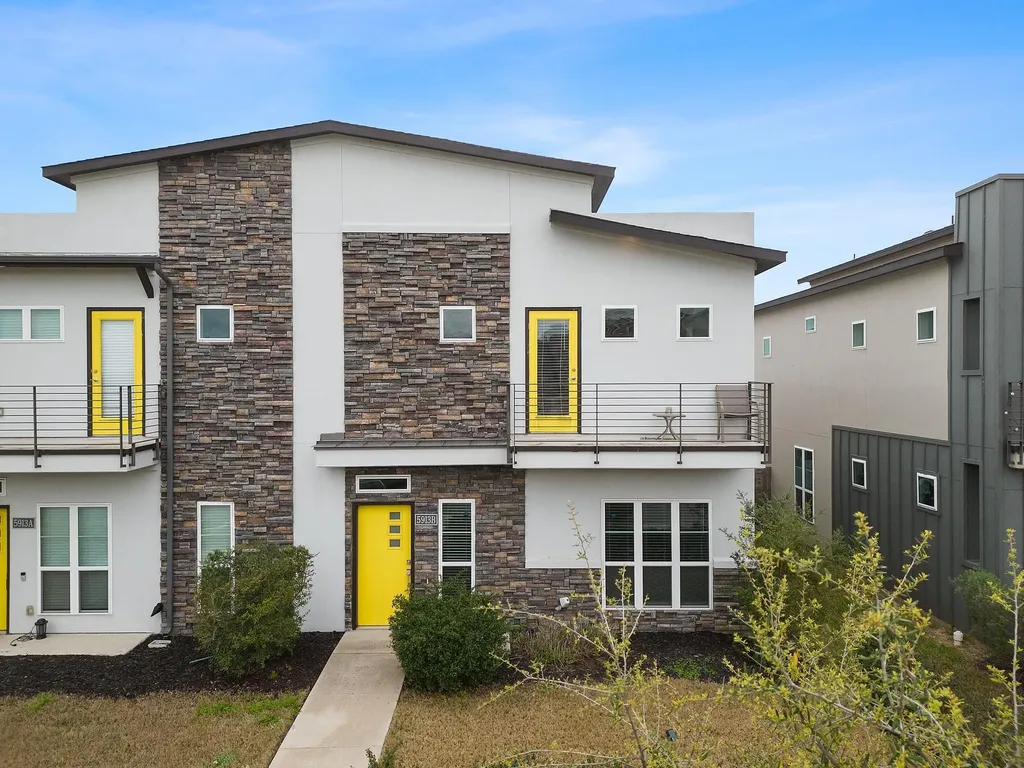 5913-B Charles Merle Drive Austin TX 78747