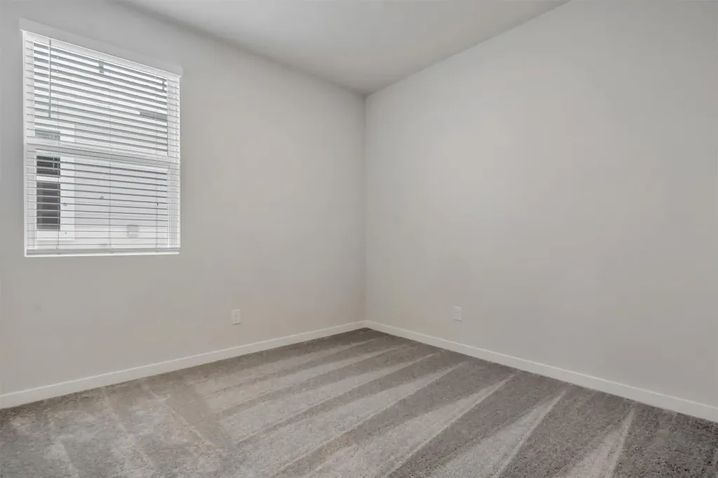 212 Bendecido Loop Elgin TX 78621