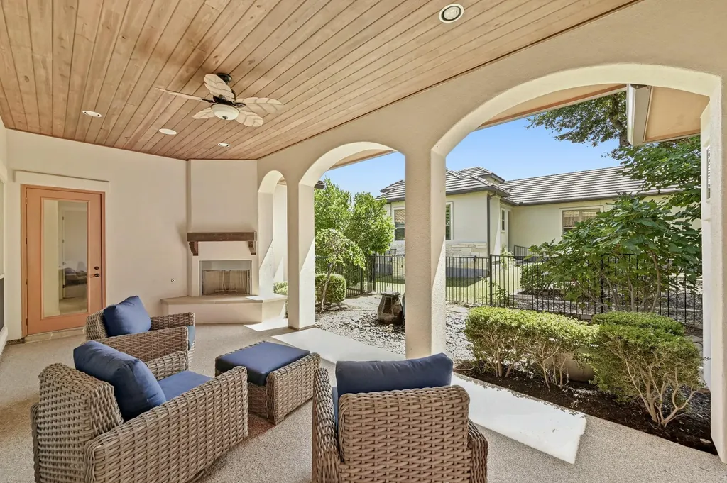 228 Cimarron Hills Trail E Georgetown TX 78628