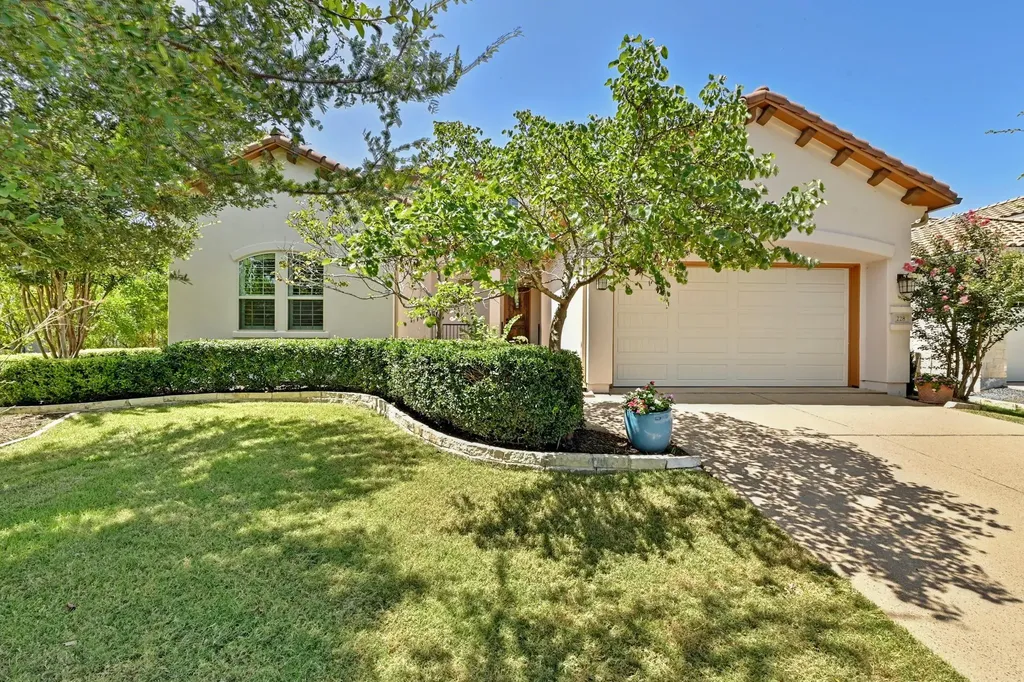 228 Cimarron Hills Trail E Georgetown TX 78628