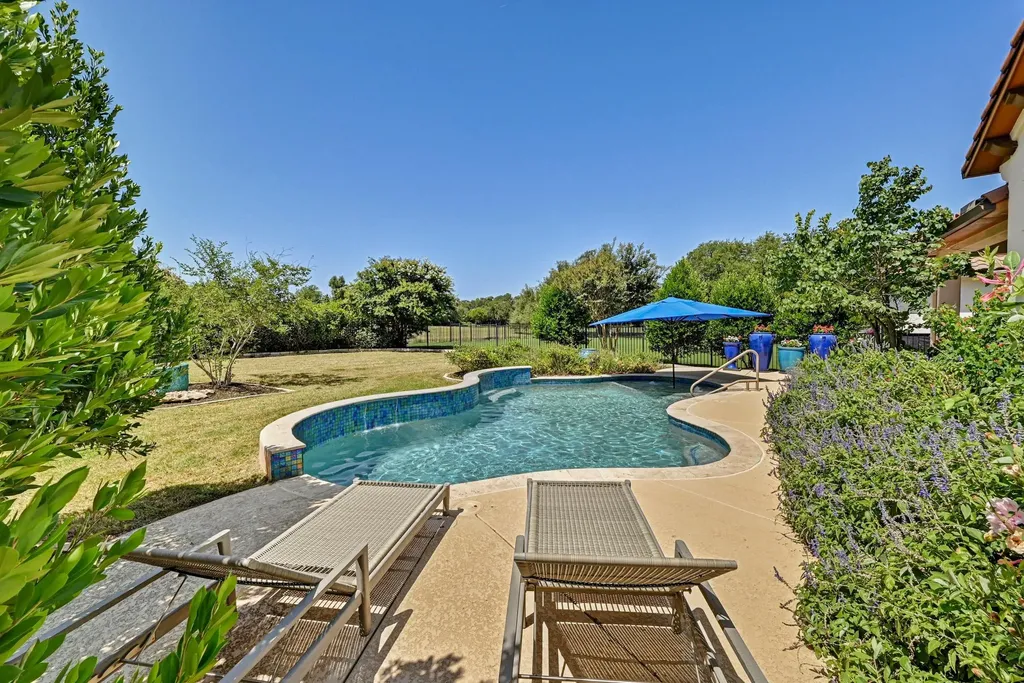 228 Cimarron Hills Trail E Georgetown TX 78628