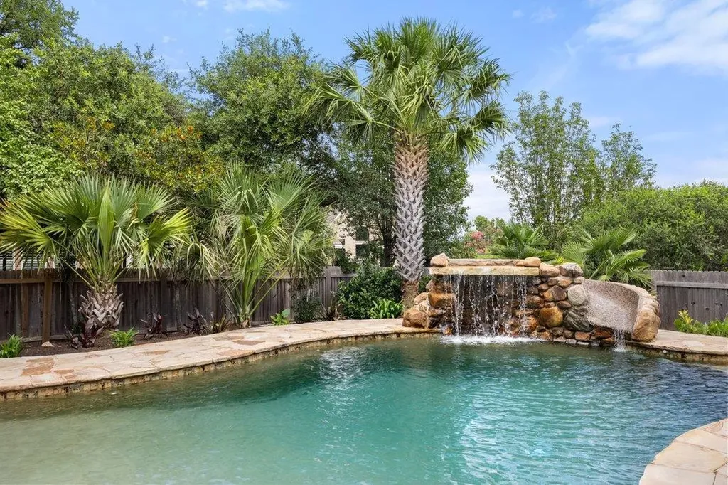 6704 Kiev Cove Austin TX 78739