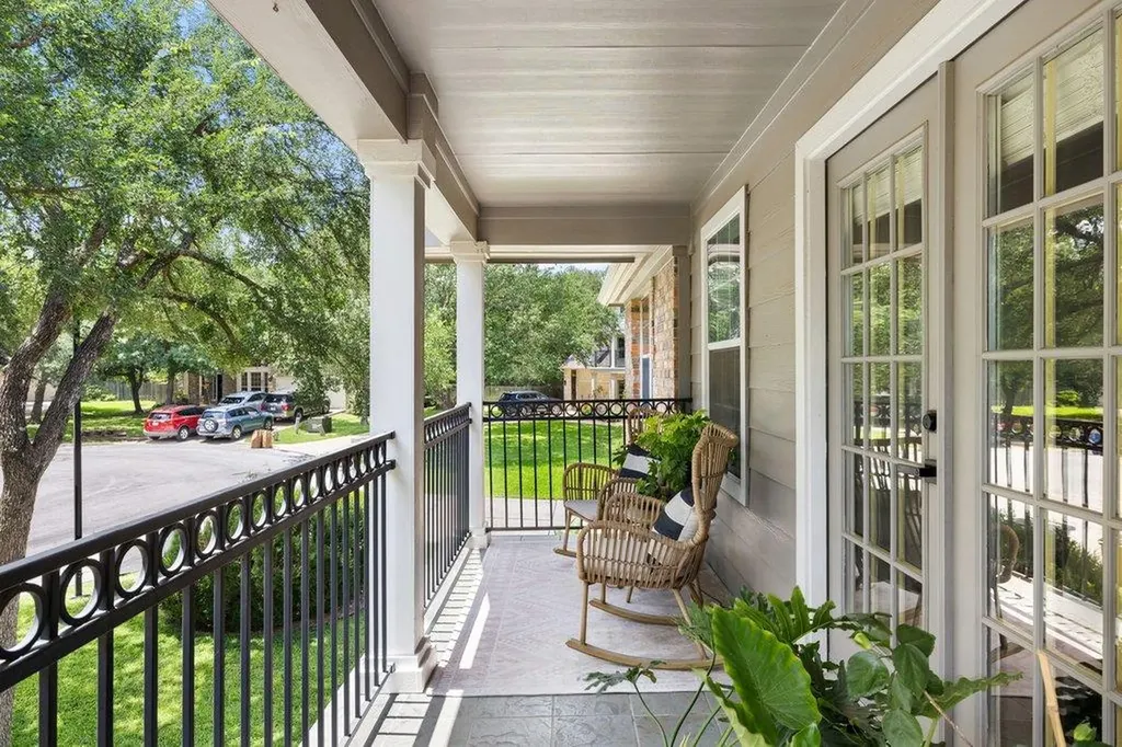6704 Kiev Cove Austin TX 78739