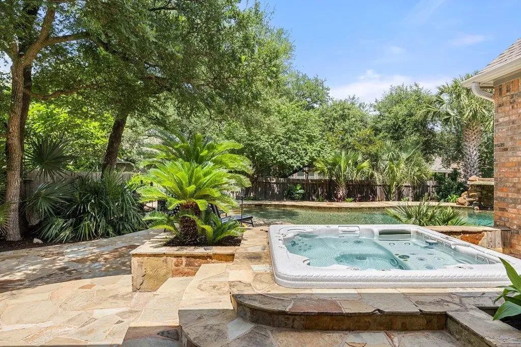 6704 Kiev Cove Austin TX 78739