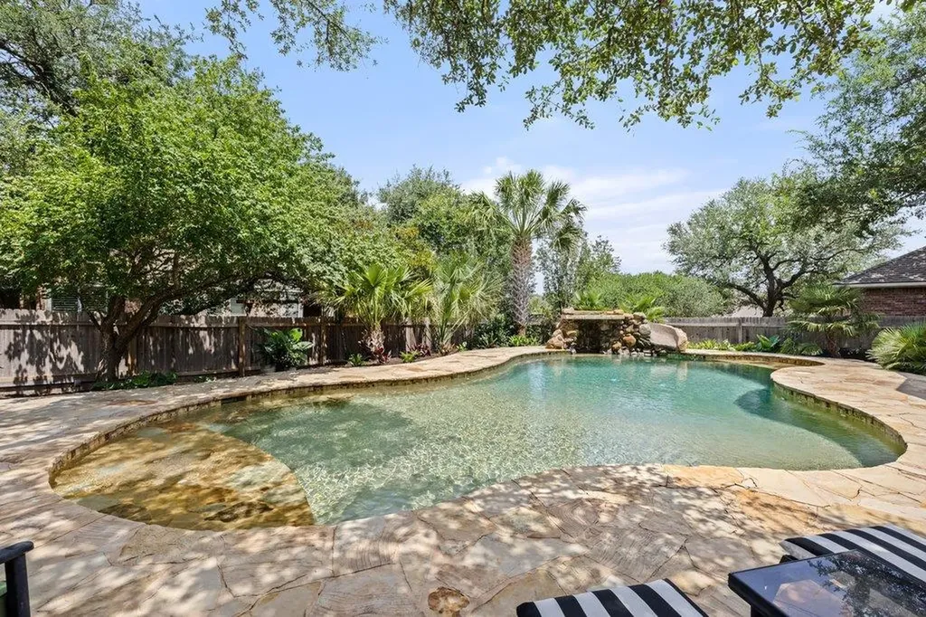 6704 Kiev Cove Austin TX 78739