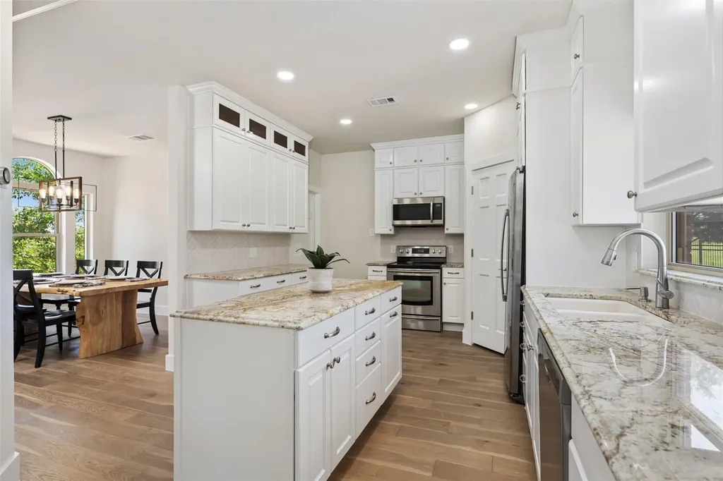 5725 Misty Hill Cove Austin TX 78759