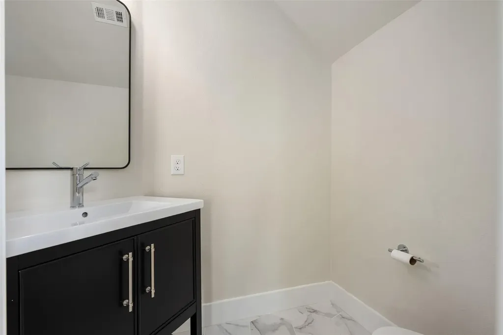 5725 Misty Hill Cove Austin TX 78759