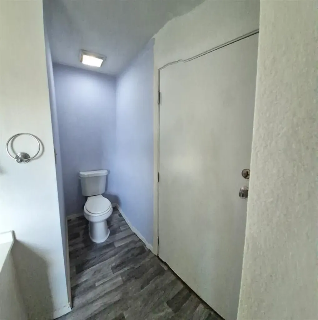 468 W Washington (2 Lots) Street Giddings TX 78942