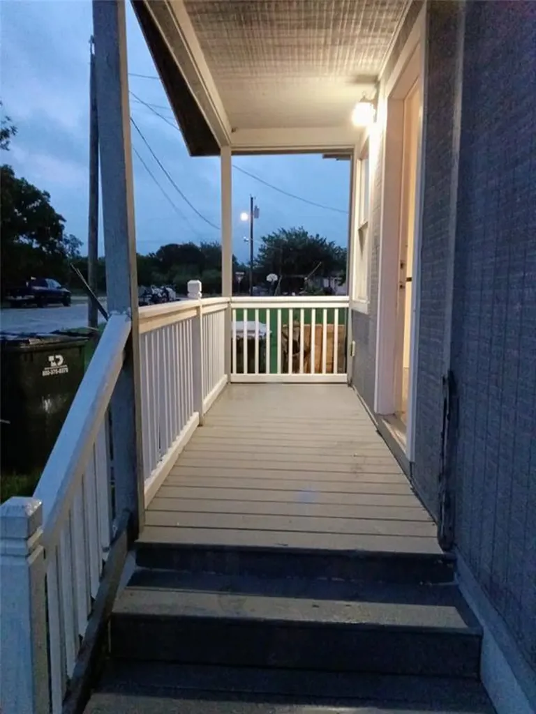 468 W Washington (2 Lots) Street Giddings TX 78942