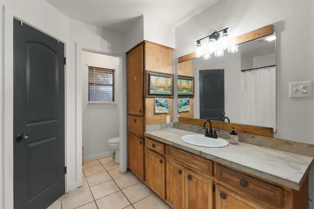 1501 Wofford Drive Burnet TX 78611