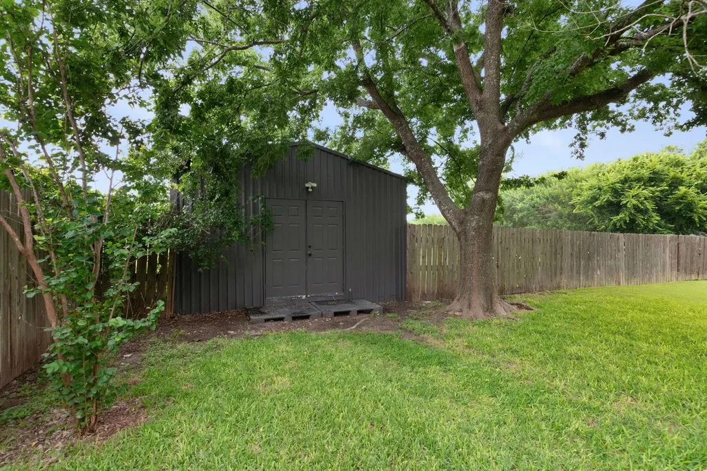 1501 Wofford Drive Burnet TX 78611