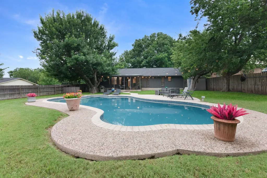 1501 Wofford Drive Burnet TX 78611