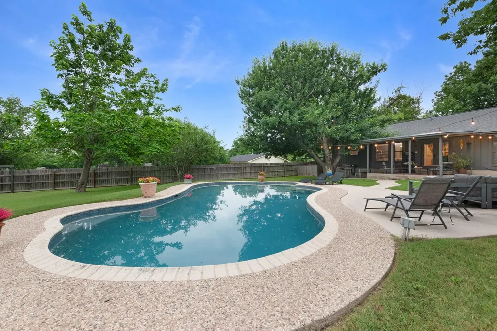 1501 Wofford Drive Burnet TX 78611
