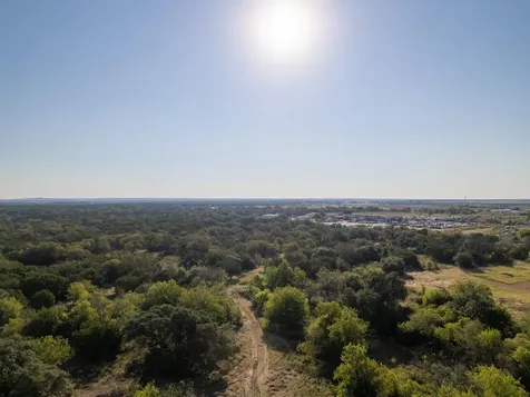 112 Loop 308 Briggs TX 78608
