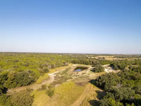 112 Loop 308 Briggs TX 78608