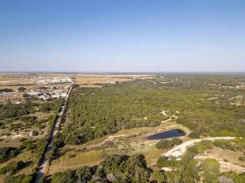 112 Loop 308 Briggs TX 78608