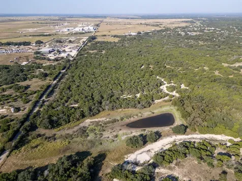 112 Loop 308 Briggs TX 78608