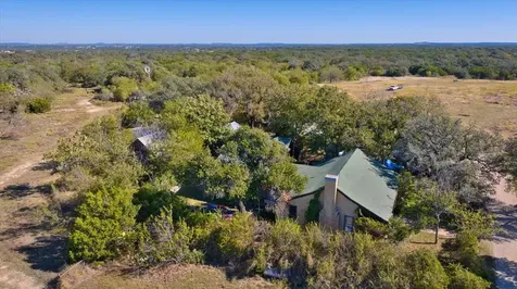 112 Loop 308 Briggs TX 78608