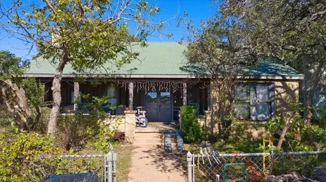 112 Loop 308 Briggs TX 78608