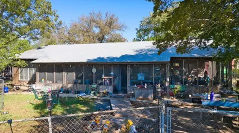 112 Loop 308 Briggs TX 78608
