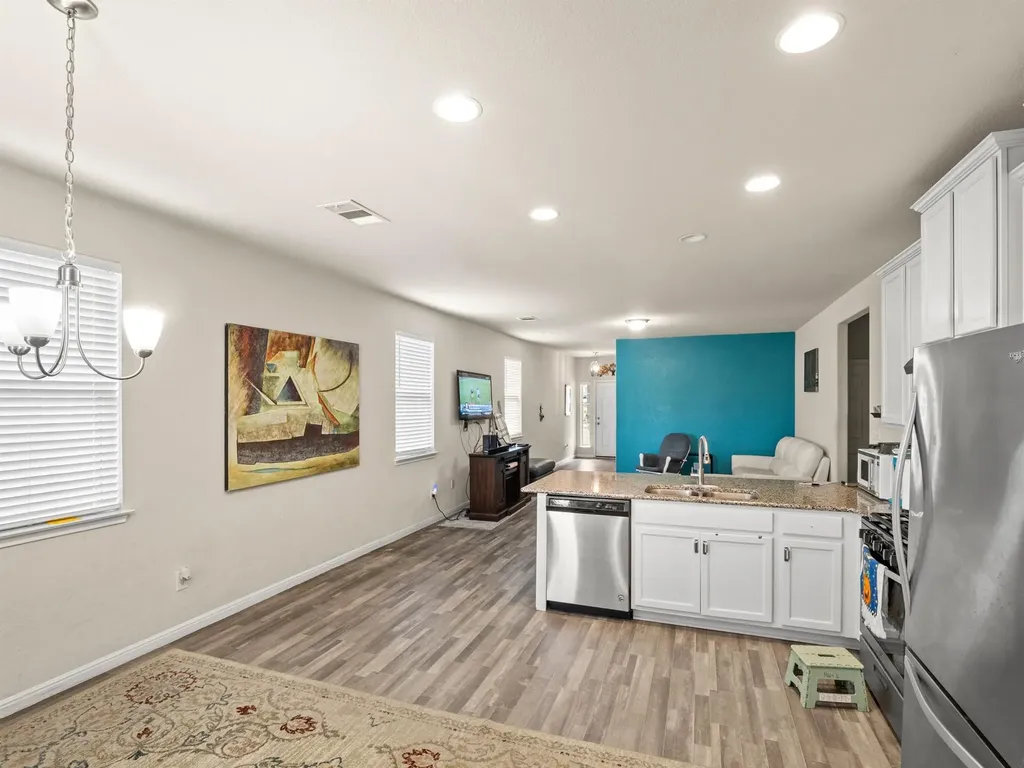 109 Lambert Street Leander TX 78641