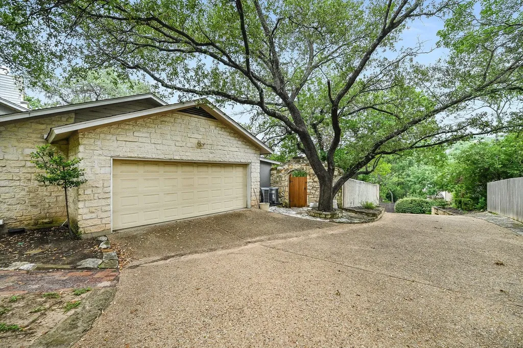 4242 Westlake Drive Austin TX 78746