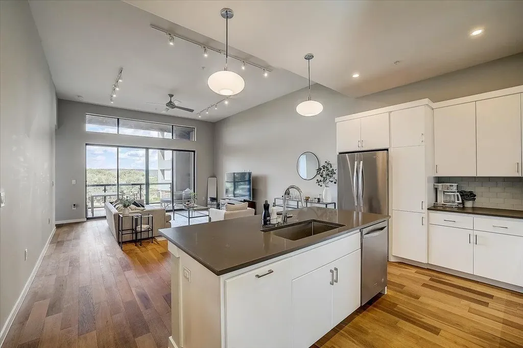 5921 Hiline Road Austin TX 78734