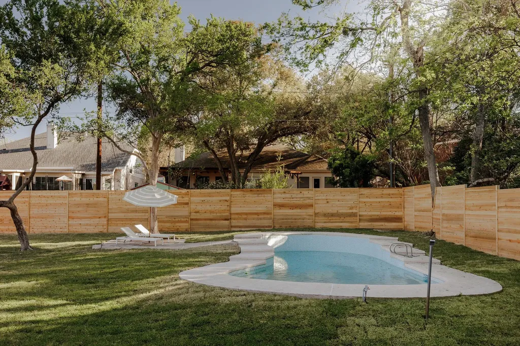 2210 Comburg Castle Way Austin TX 78748