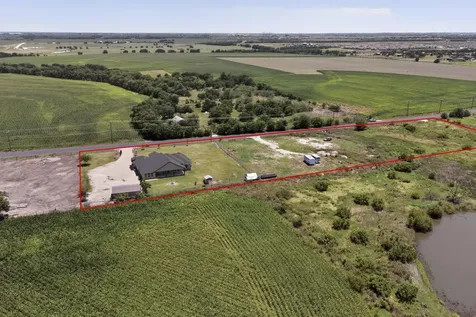 1001 County Road 394 Hutto TX 78634