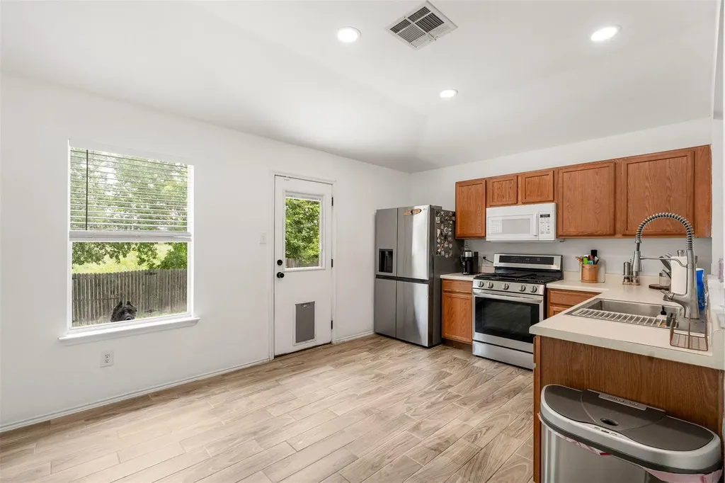340 Feathergrass Drive Buda TX 78610