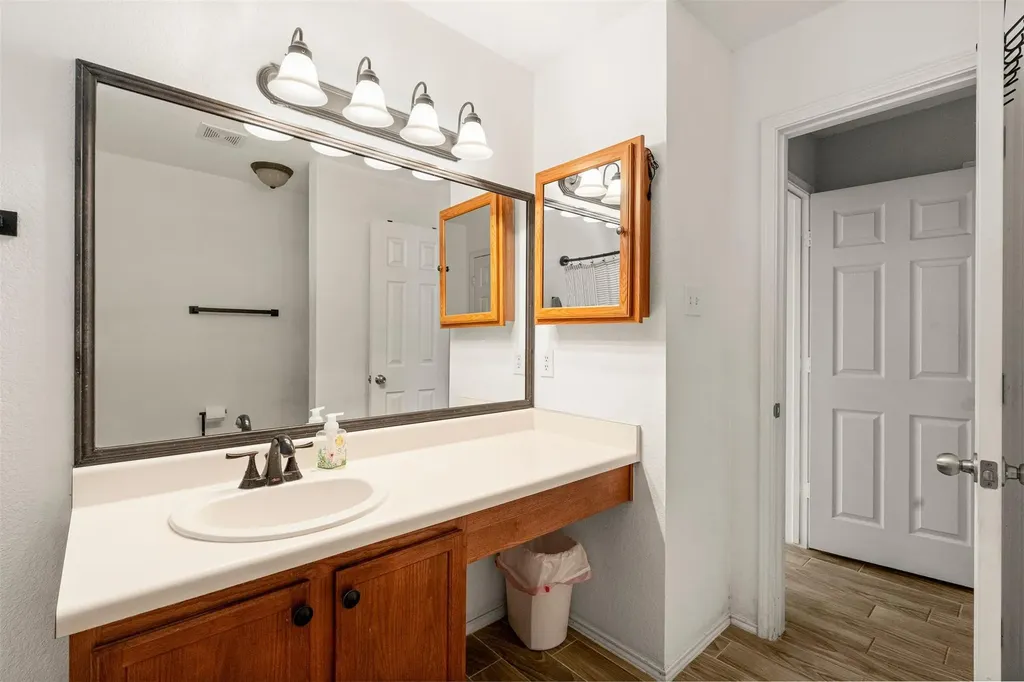 340 Feathergrass Drive Buda TX 78610