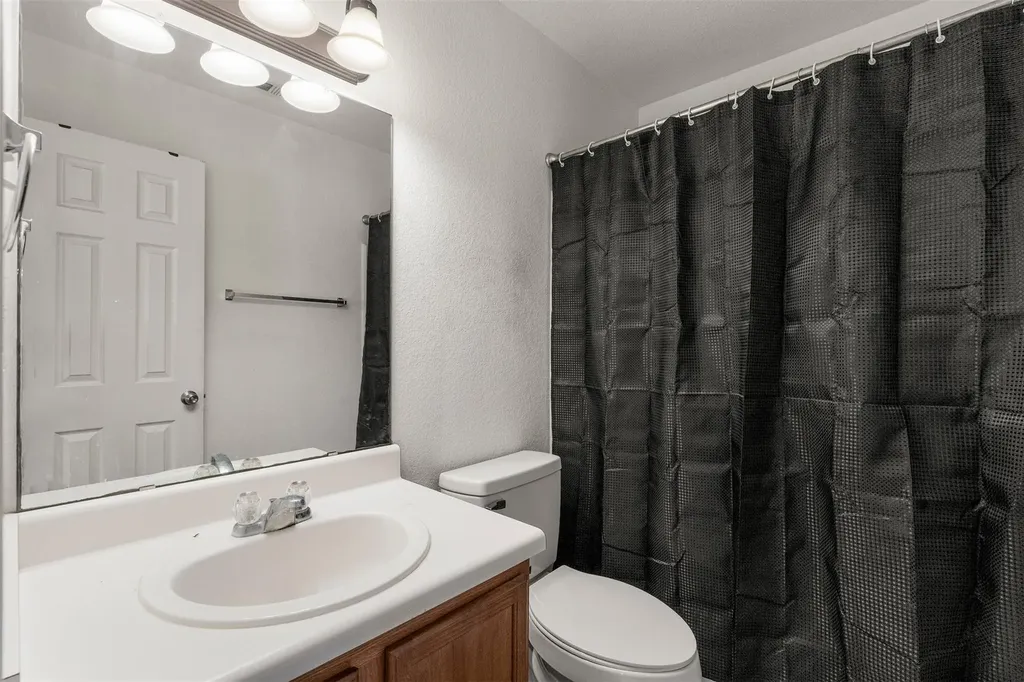 340 Feathergrass Drive Buda TX 78610