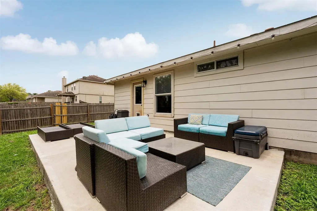340 Feathergrass Drive Buda TX 78610