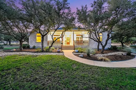 786 Ranchers Club Lane Driftwood TX 78619
