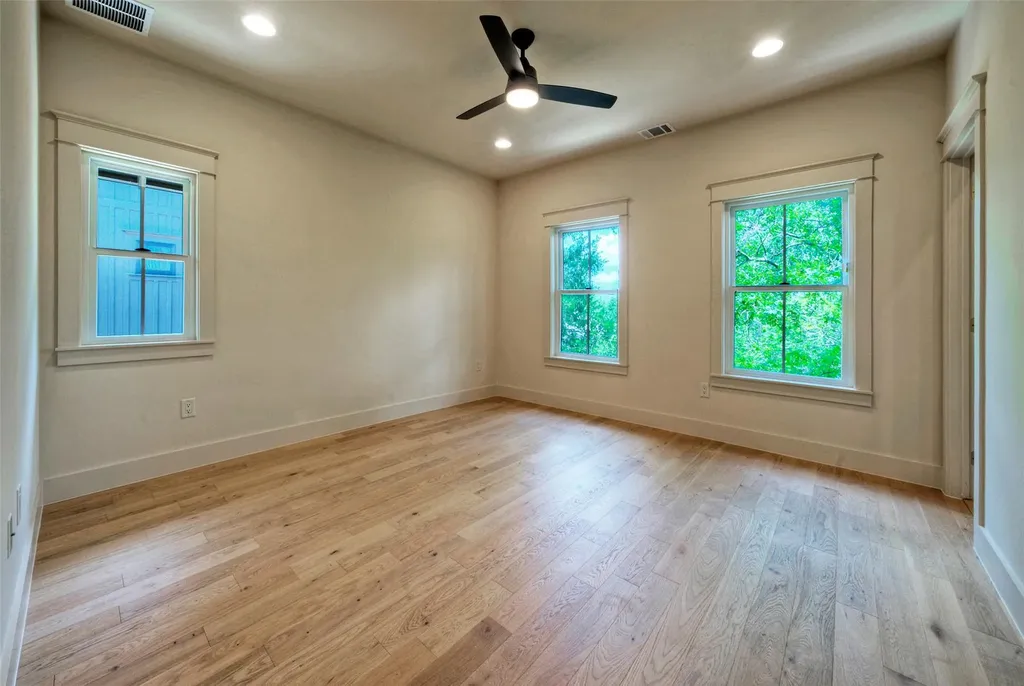 3309 Larry Lane Austin TX 78722