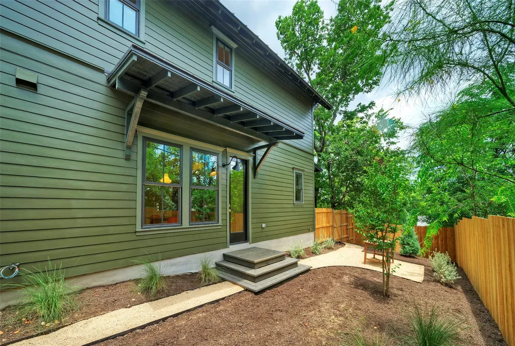 3309 Larry Lane Austin TX 78722