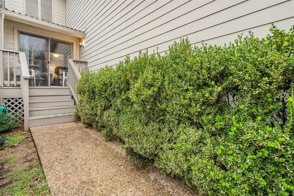 6820 N Cypress Point Austin TX 78746