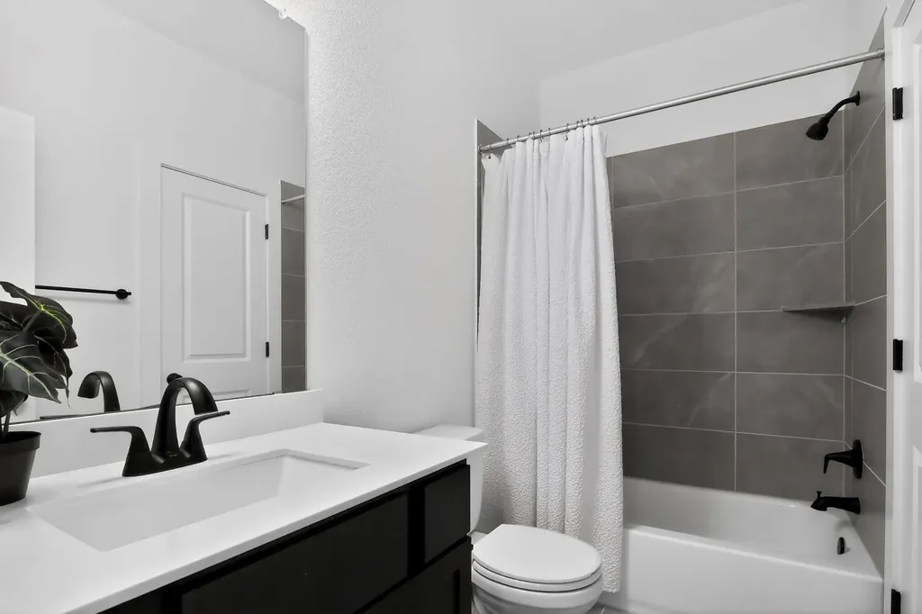 301 Mcmillian Drive Liberty Hill TX 78642