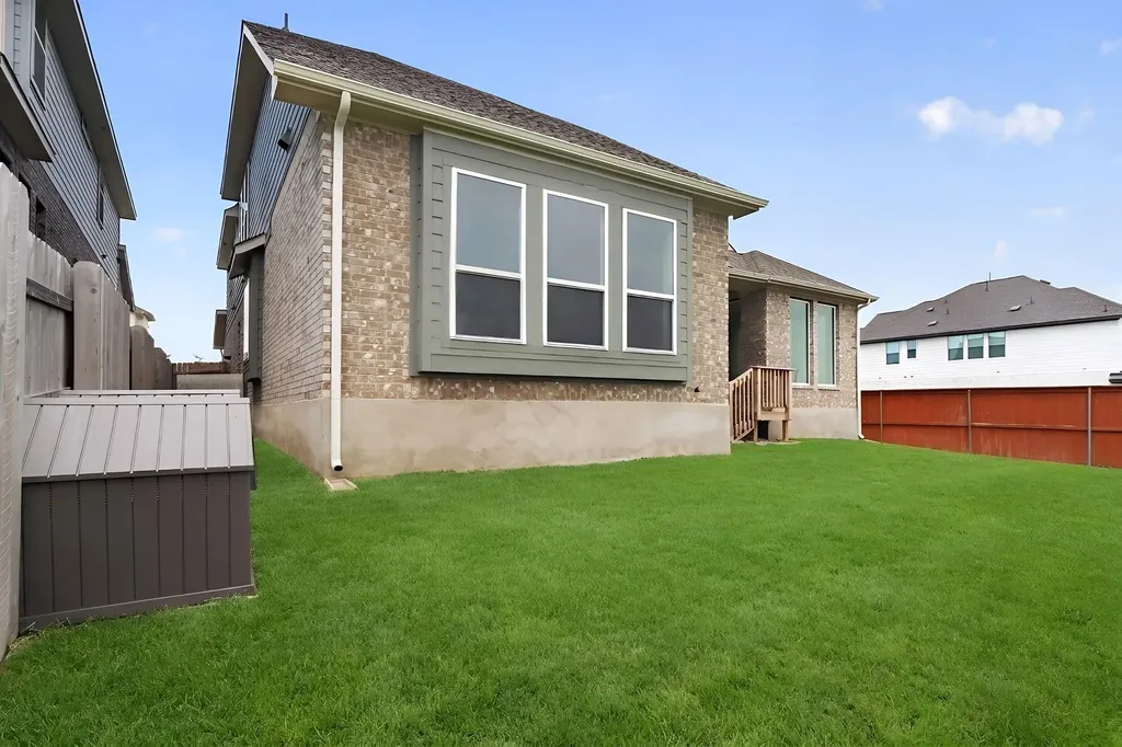 301 Mcmillian Drive Liberty Hill TX 78642