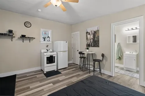 1880 E Highway 21 Paige TX 78659