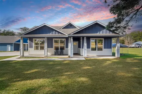 1880 E Highway 21 Paige TX 78659