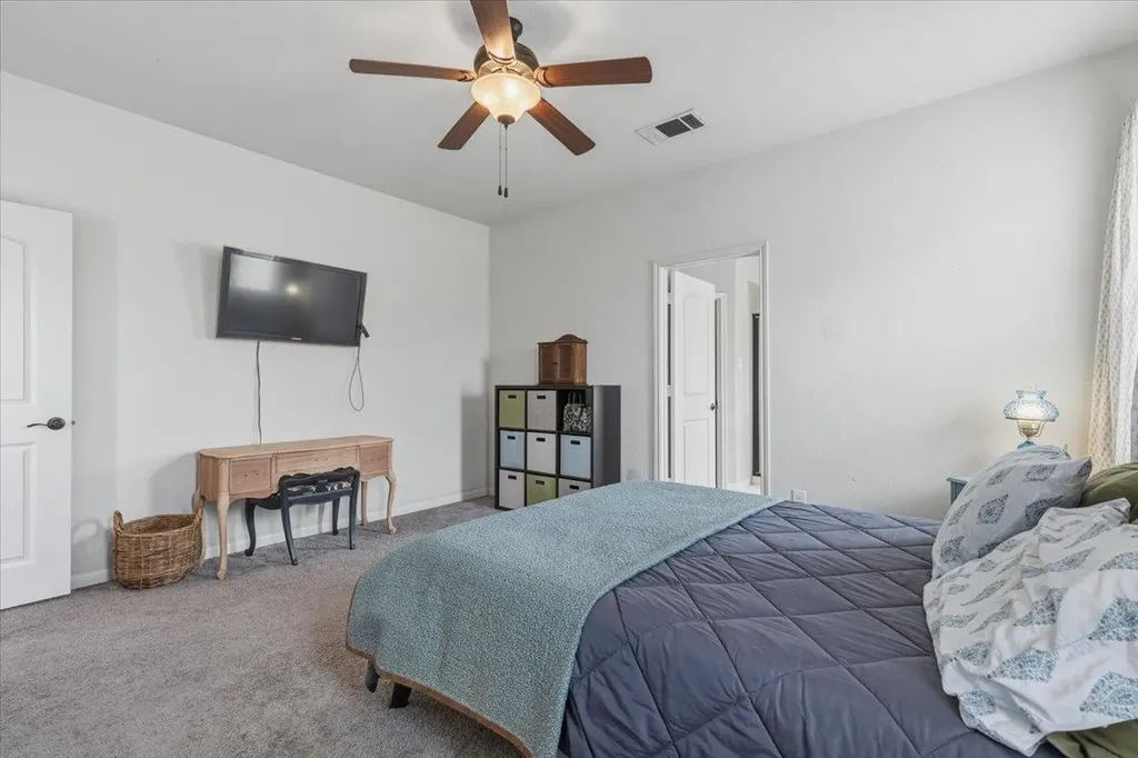1672 Treeta Trail Kyle TX 78640