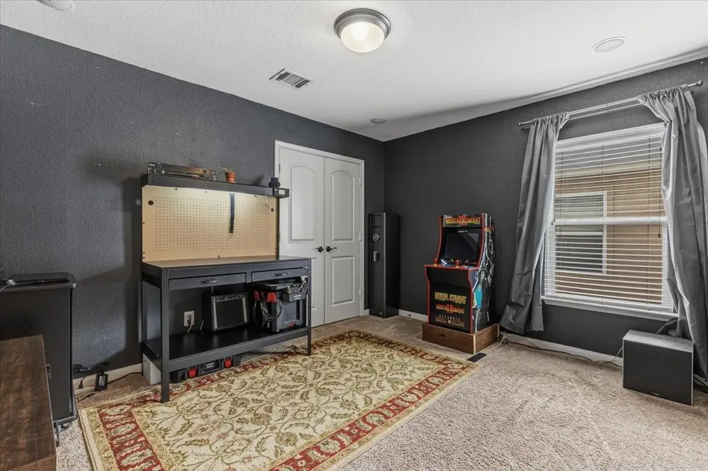 1672 Treeta Trail Kyle TX 78640