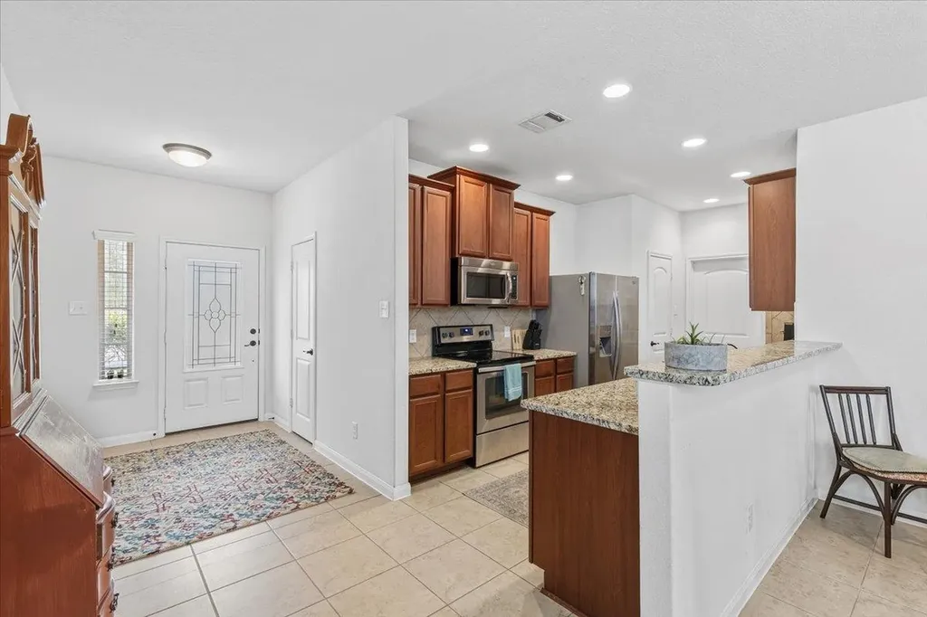 1672 Treeta Trail Kyle TX 78640